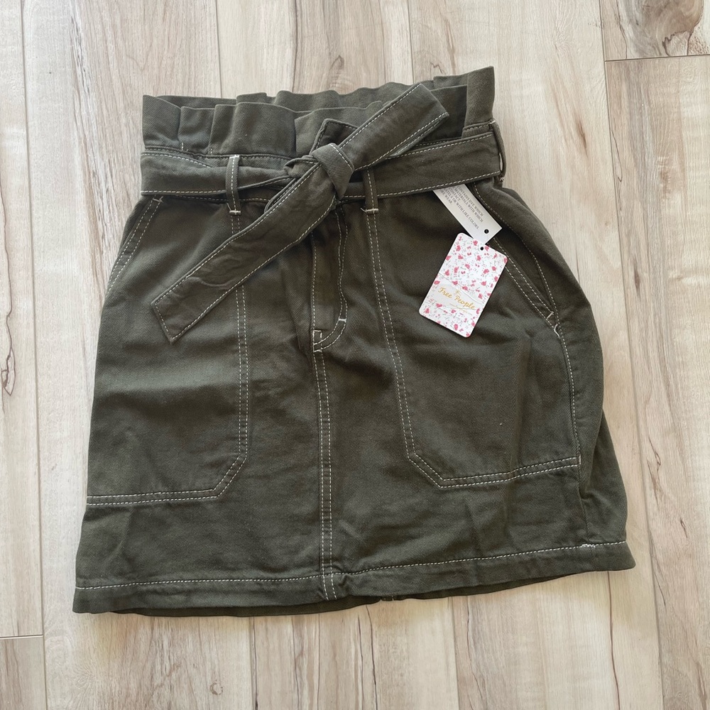 Free People Green Paperbag Cargo Skirt | NWT | Size 4